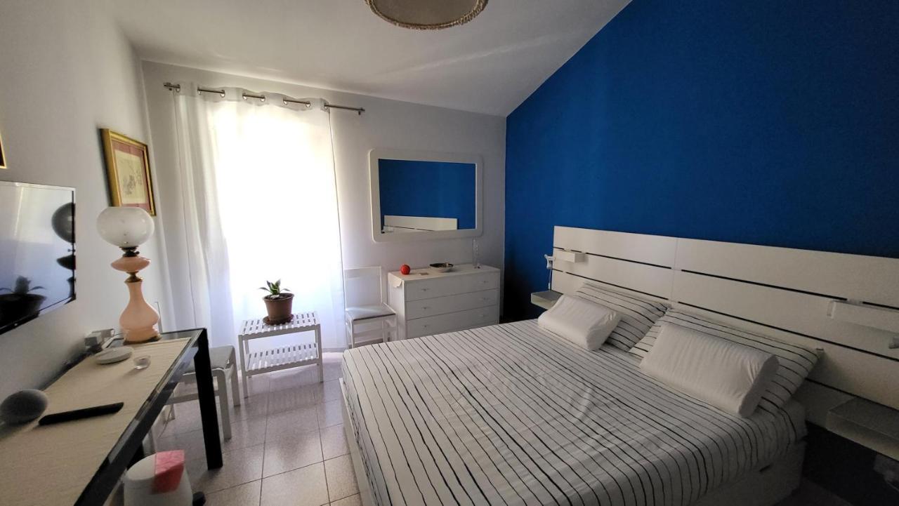 Itiseasy Cuglieri 1 E 2 Private Apartments מראה חיצוני תמונה