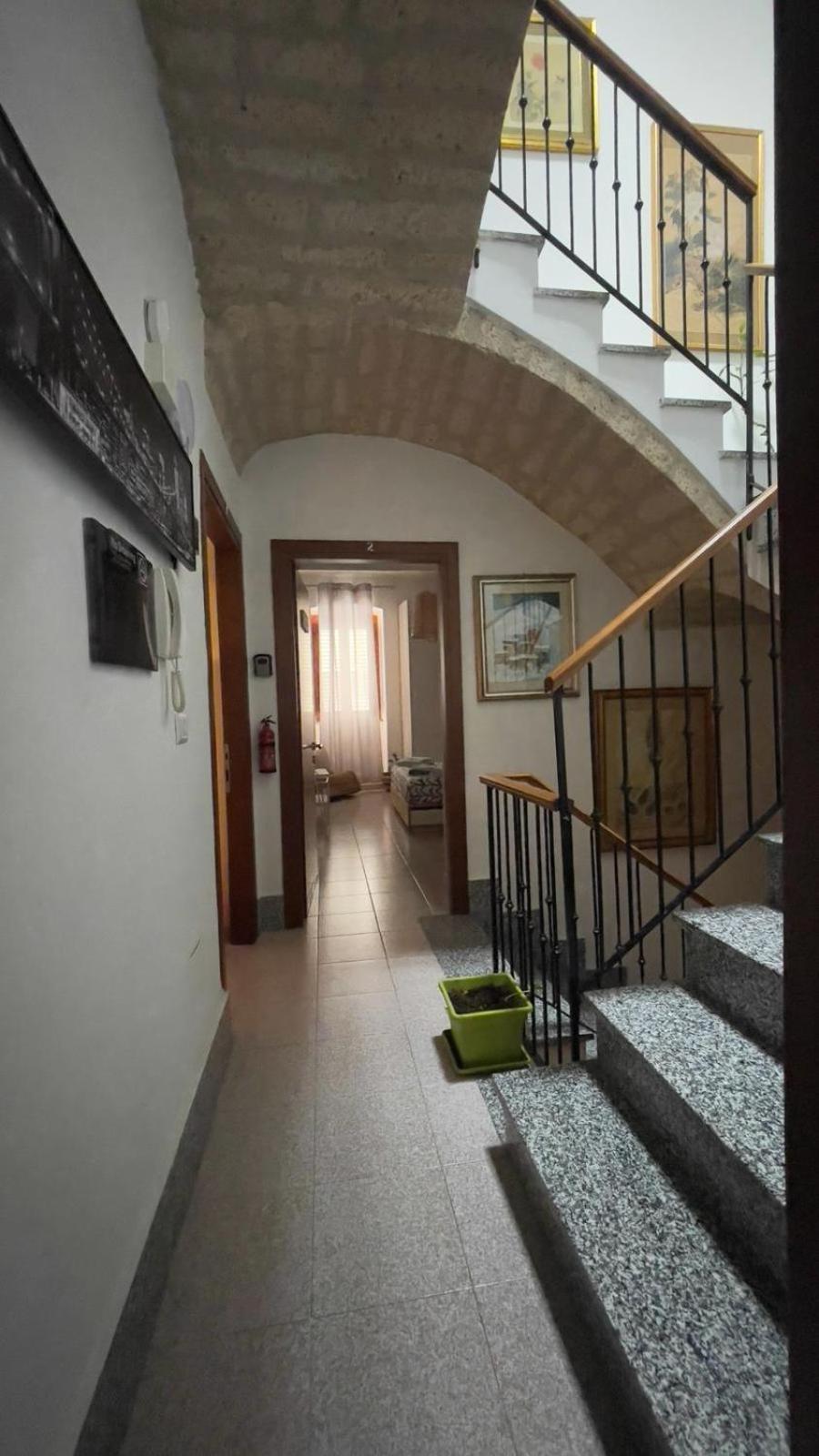 Itiseasy Cuglieri 1 E 2 Private Apartments מראה חיצוני תמונה