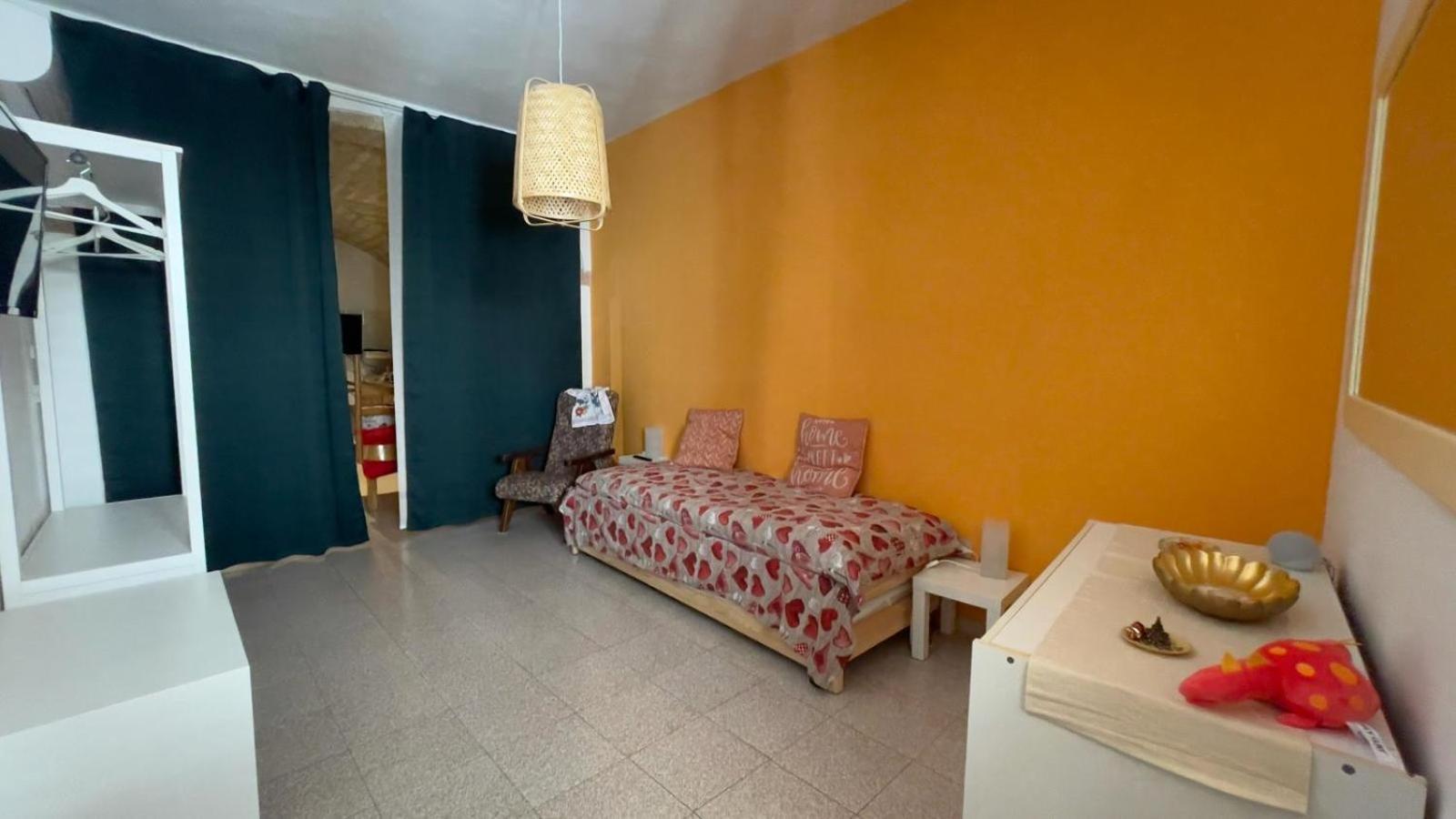 Itiseasy Cuglieri 1 E 2 Private Apartments מראה חיצוני תמונה