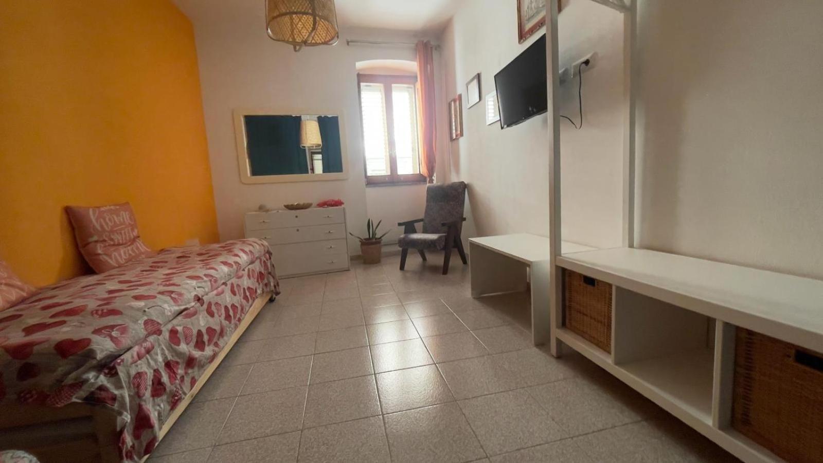 Itiseasy Cuglieri 1 E 2 Private Apartments מראה חיצוני תמונה