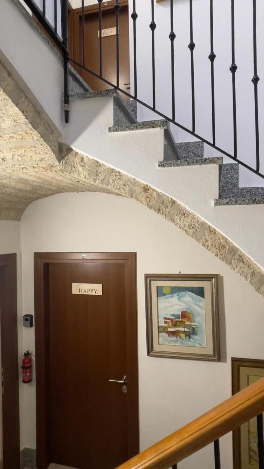 Itiseasy Cuglieri 1 E 2 Private Apartments מראה חיצוני תמונה