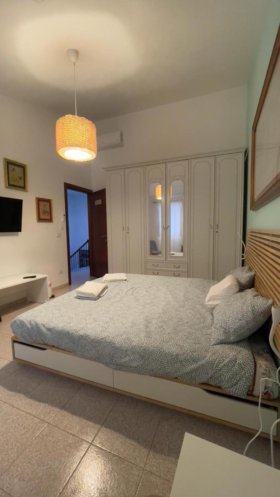 Itiseasy Cuglieri 1 E 2 Private Apartments מראה חיצוני תמונה